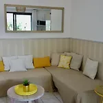 Вилла Mini-villa Santa Giulia Vue Panoramique Порто-Веккьо